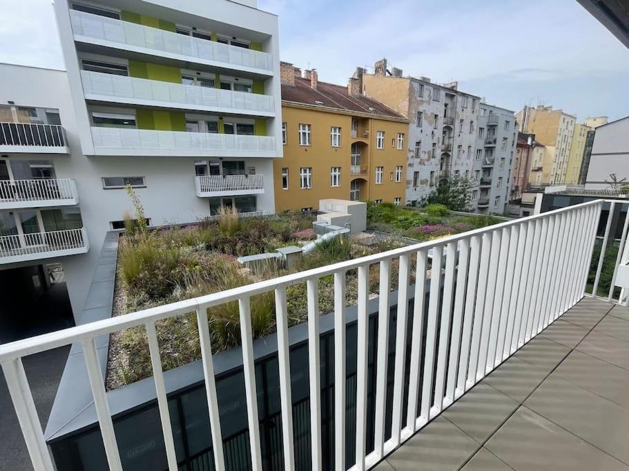 Apartment Karel With Garage Parking Πράγα Εξωτερικό φωτογραφία